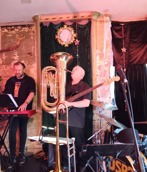 Deep South Brass 8 Band Photo